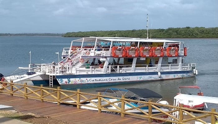 passeio-de-catamara